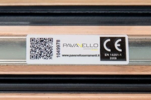 qr code per manutenzione guarnizioni serramenti legno
